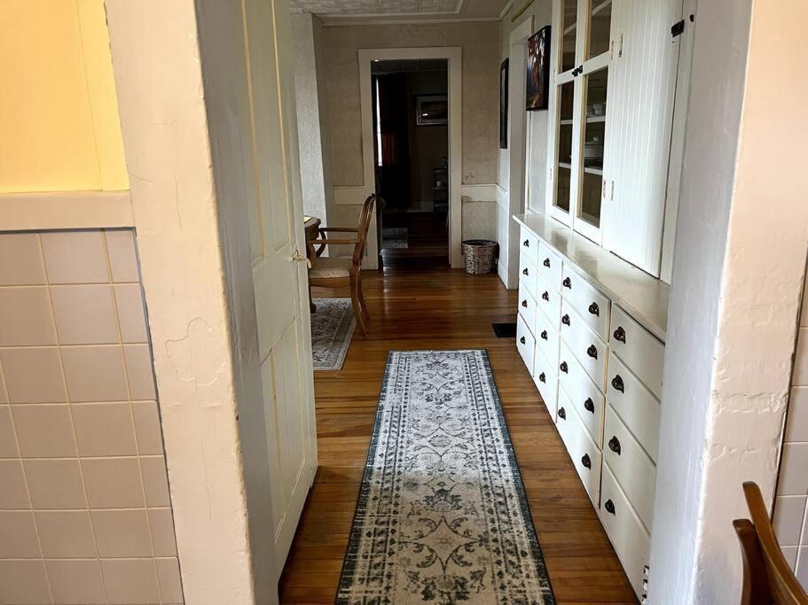 Cute 6-Bedroom Getaway In The Heart Of Λίτλτον Εξωτερικό φωτογραφία