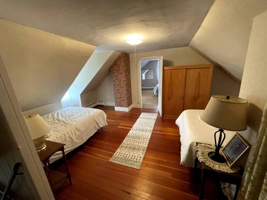 Cute 6-Bedroom Getaway In The Heart Of Λίτλτον Εξωτερικό φωτογραφία